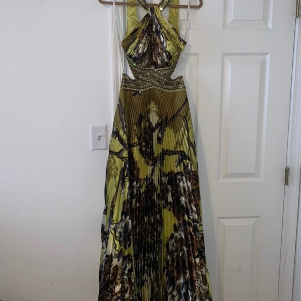 Jovani Prom dress size 4